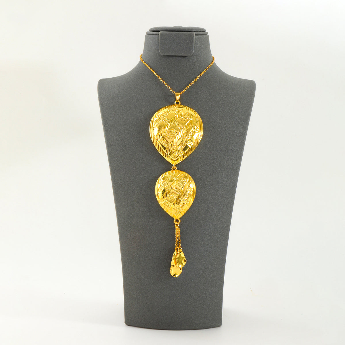 Beautiful long pendant necklace